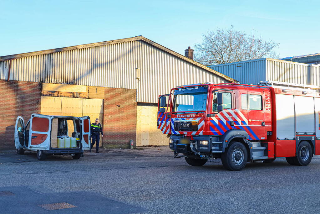 Bestelbus met verdachte inhoud aangetroffen
