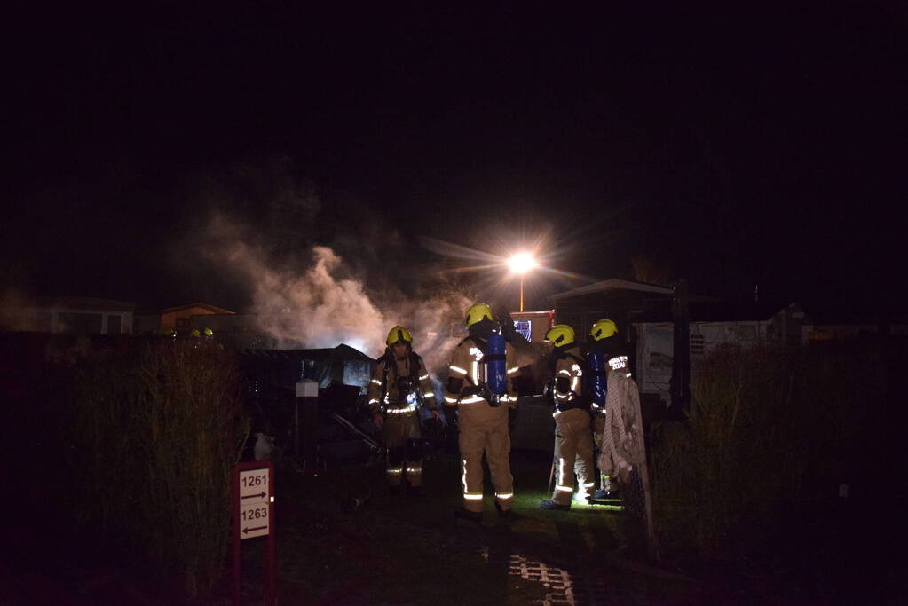 Stacaravan volledig uitgebrand op camping