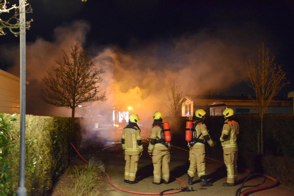 Stacaravan volledig uitgebrand op camping
