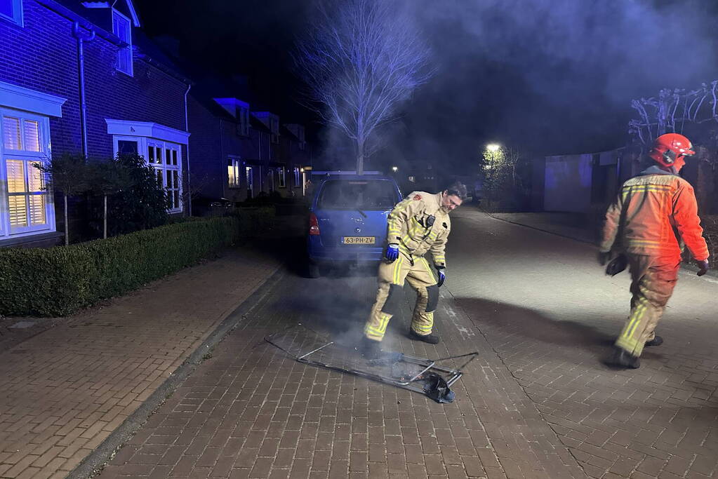 Brand in serre brandweer voorkomt erger