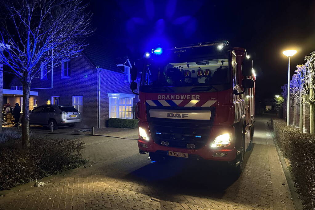 Brand in serre brandweer voorkomt erger