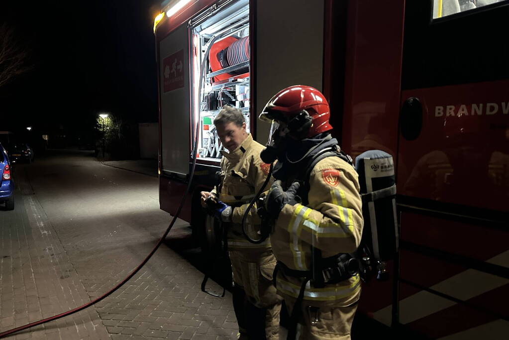 Brand in serre brandweer voorkomt erger