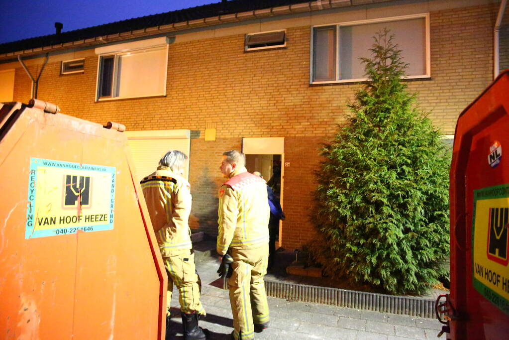 Brandweer onderzoekt gaslucht in woning