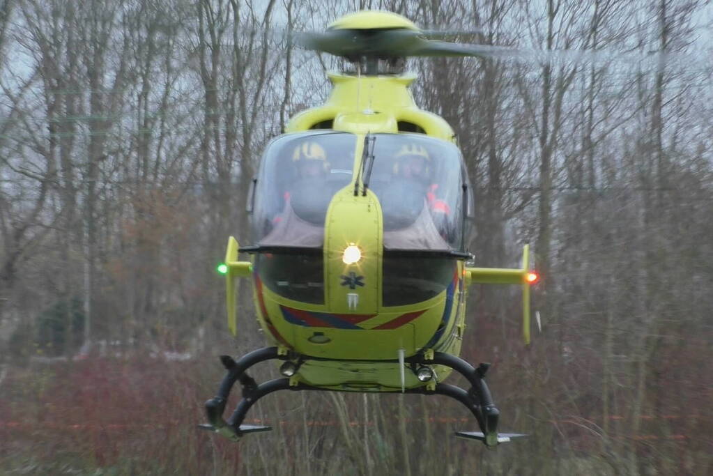 Traumateam assisteert bij incident in woning