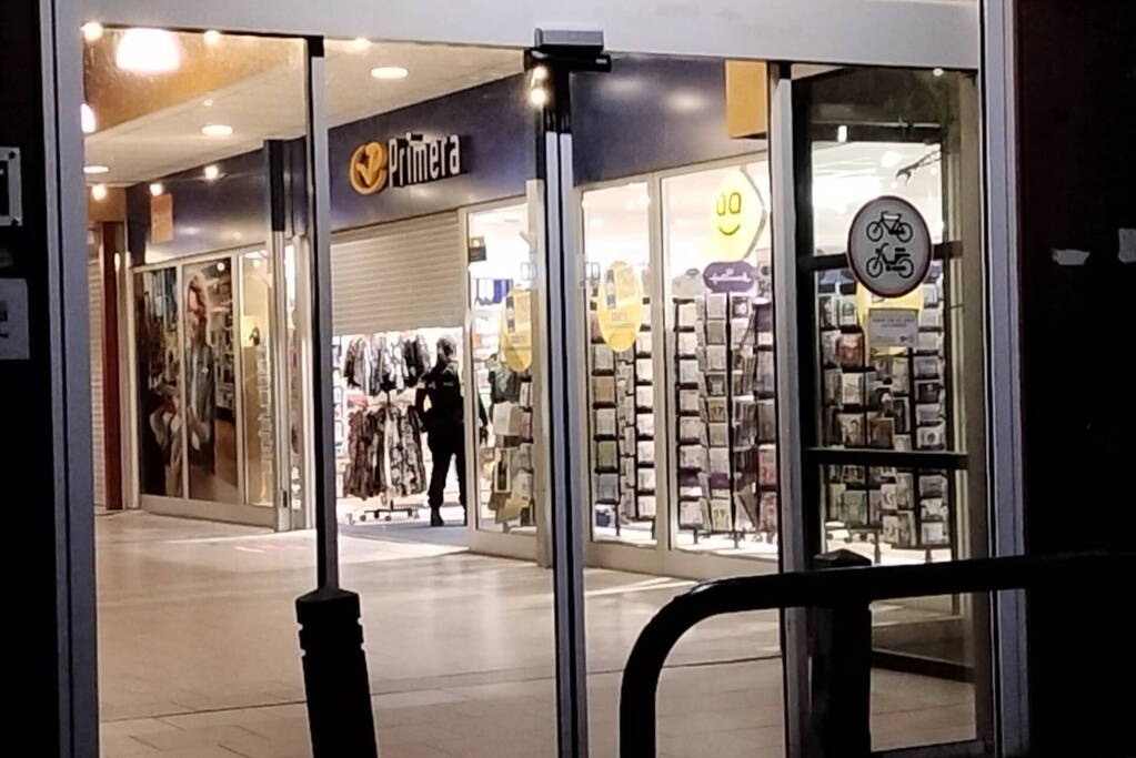 Onderzoek naar gewapende overval op winkel
