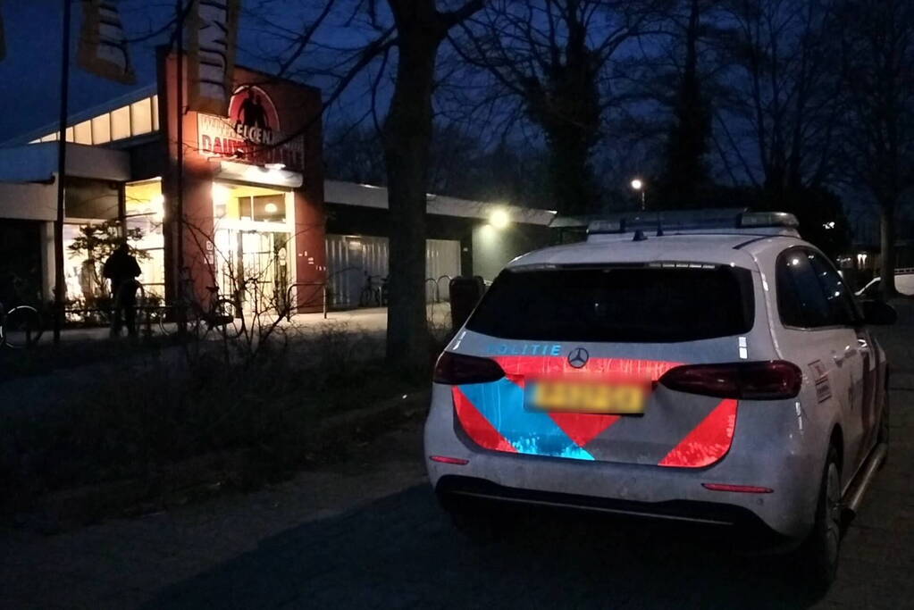 Onderzoek naar gewapende overval op winkel