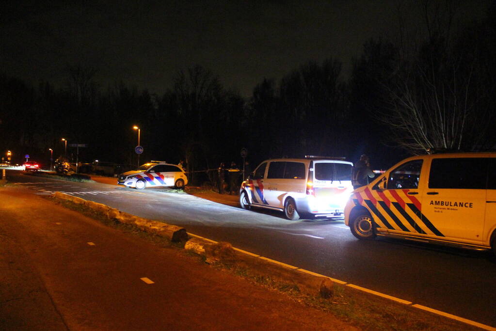 Twee gewonden en drie aanhoudingen na mogelijke ontvoering, politie lost schoten