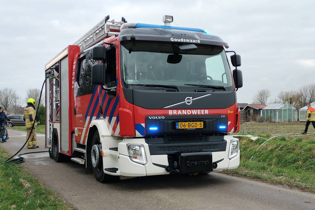 Schuur in volkstuin uitgebrand