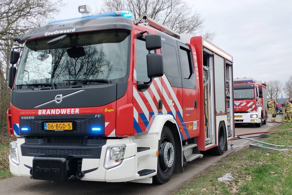 Schuur in volkstuin uitgebrand