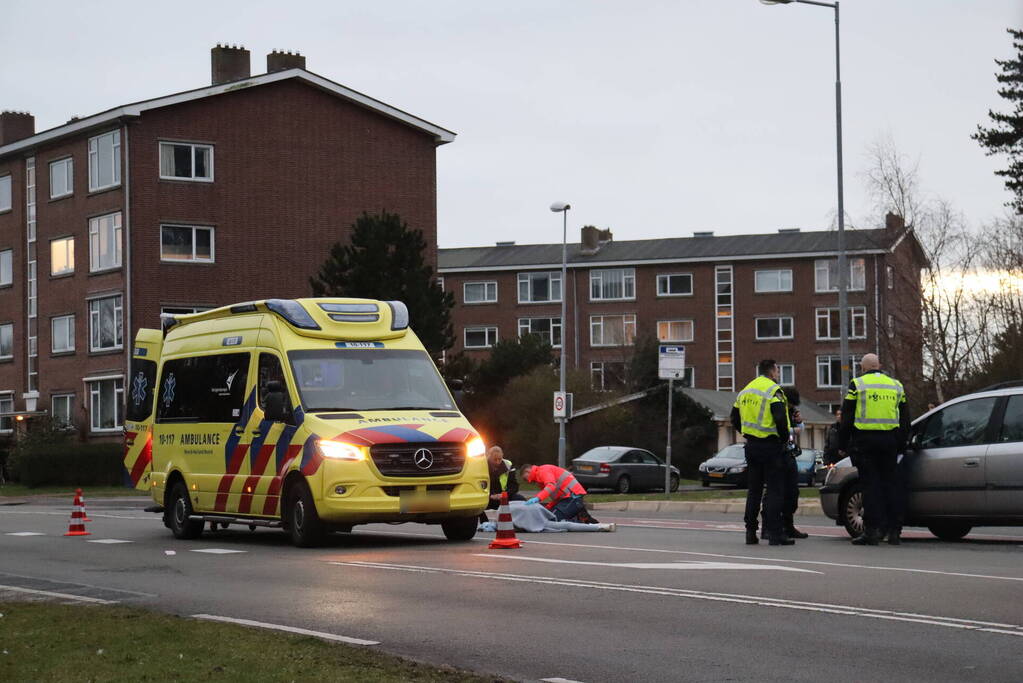 Fietser gewond bij aanrijding auto