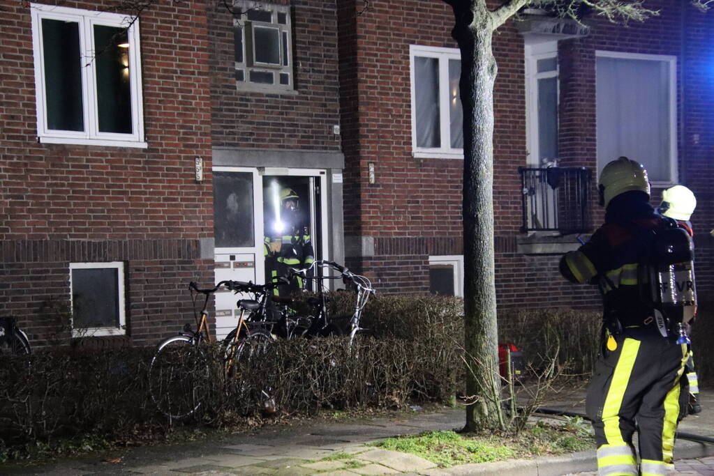Veel rookontwikkeling bij brand in kelder