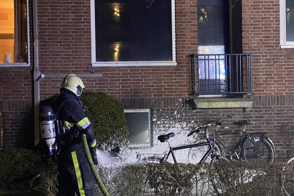 Veel rookontwikkeling bij brand in kelder