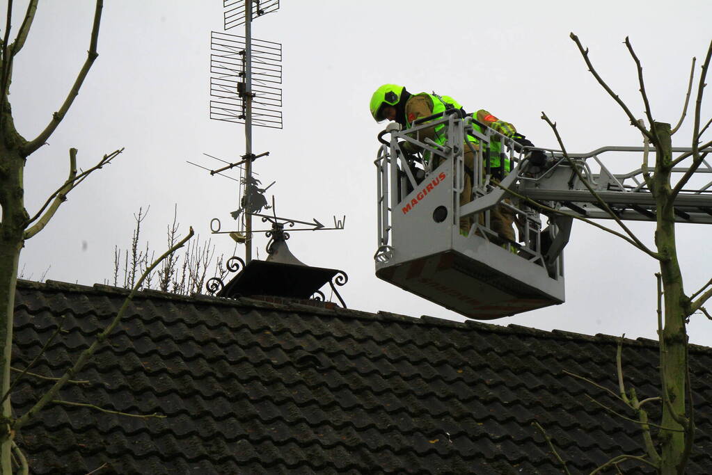 Schoorsteenbrand snel onder controle