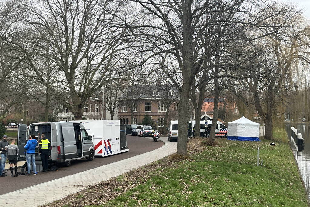 Politieonderzoek na aantreffen overleden persoon in water