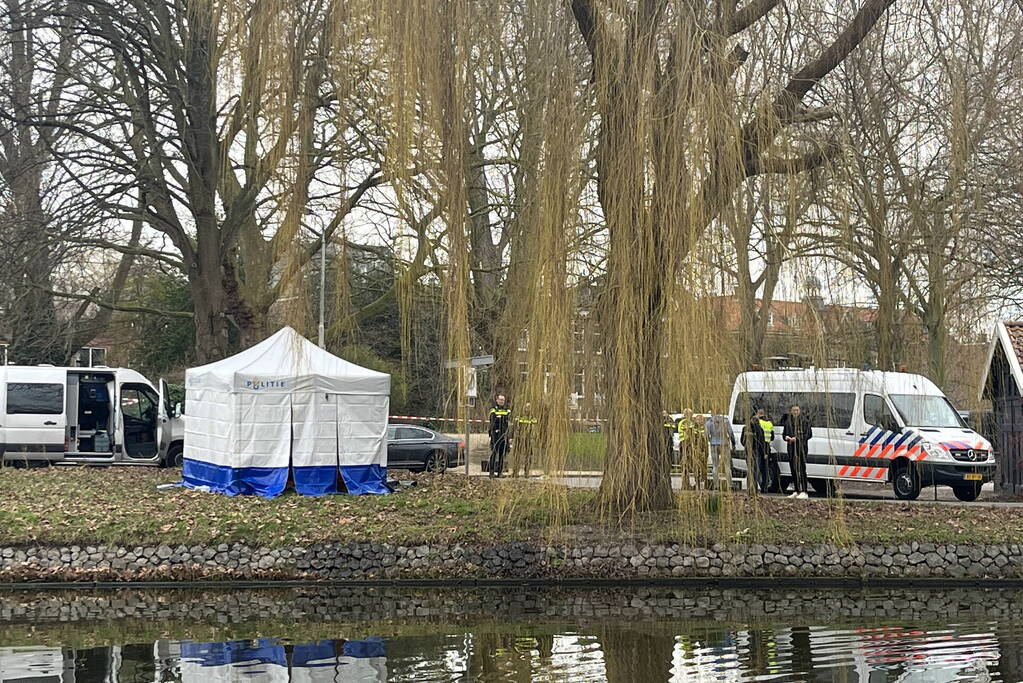 Politieonderzoek na aantreffen overleden persoon in water