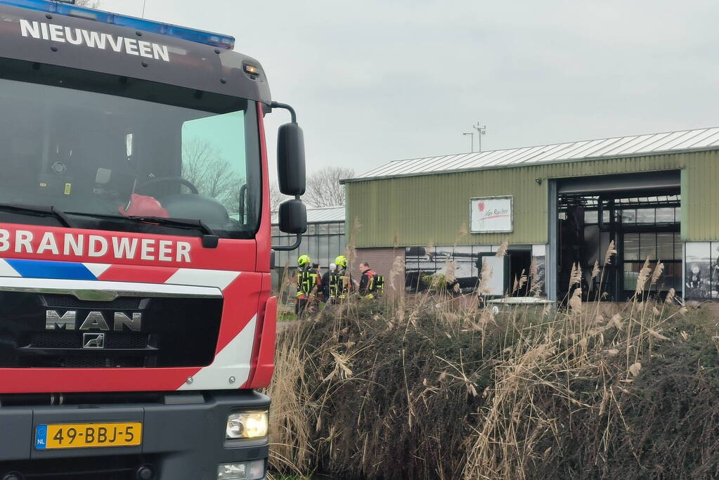 Brandweer voorkomt grote brand in kas