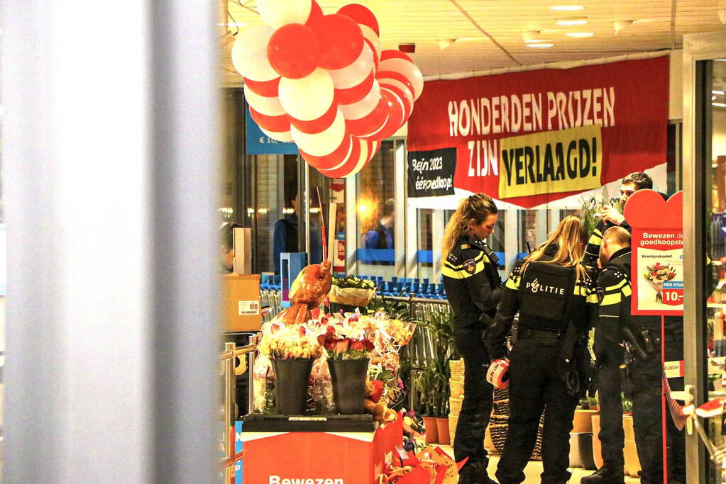 Overval op supermarkt Hoogvliet
