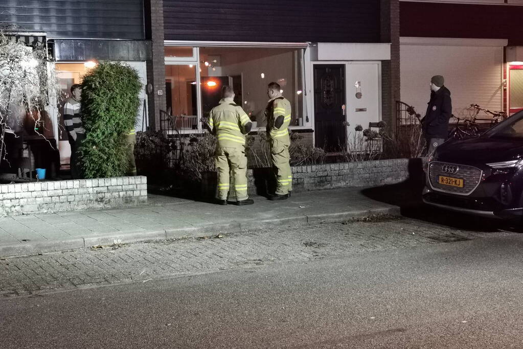 Brandweer verricht metingen naar gaslucht