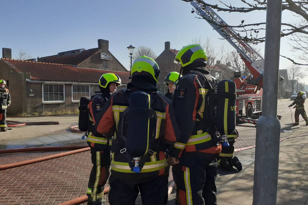 Zeer grote brand leegstaand fabrieksgebouw