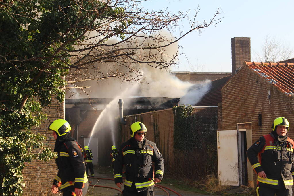 Zeer grote brand leegstaand fabrieksgebouw