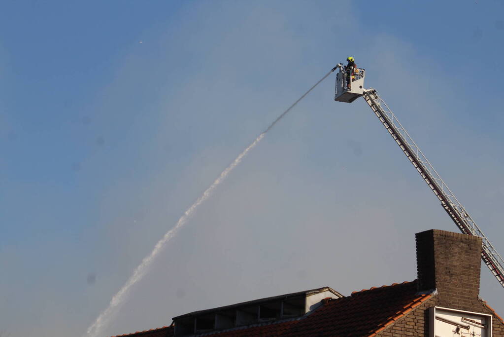 Zeer grote brand leegstaand fabrieksgebouw