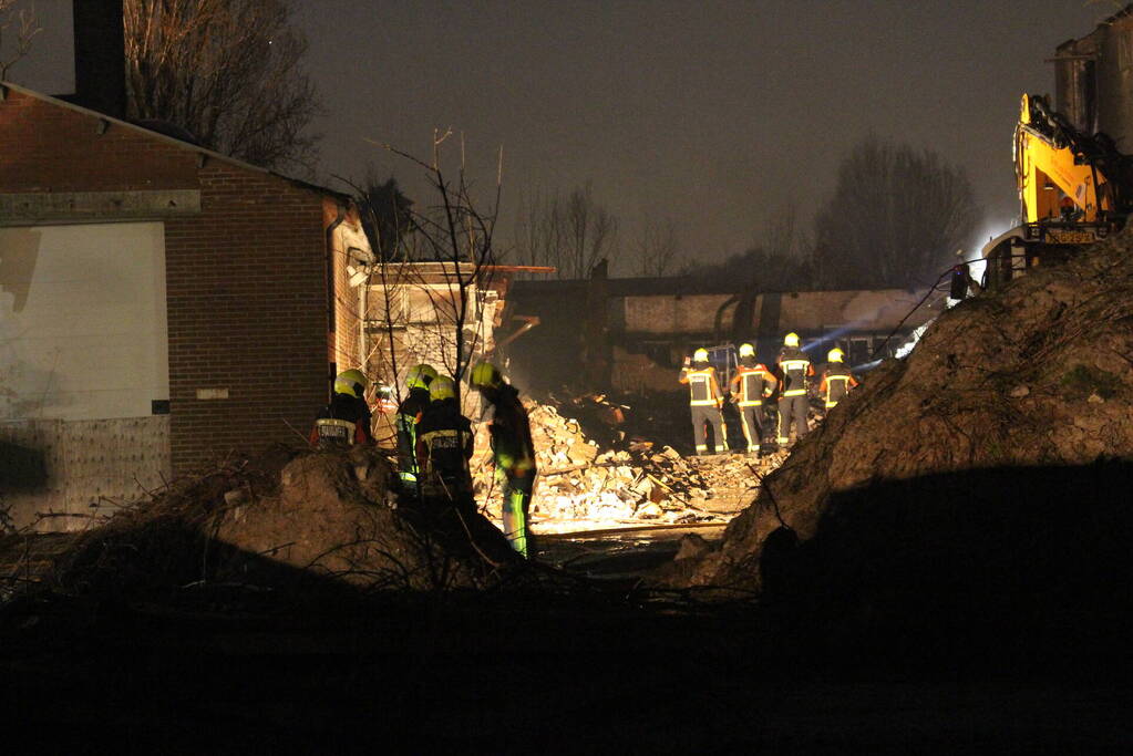 Zeer grote brand leegstaand fabrieksgebouw
