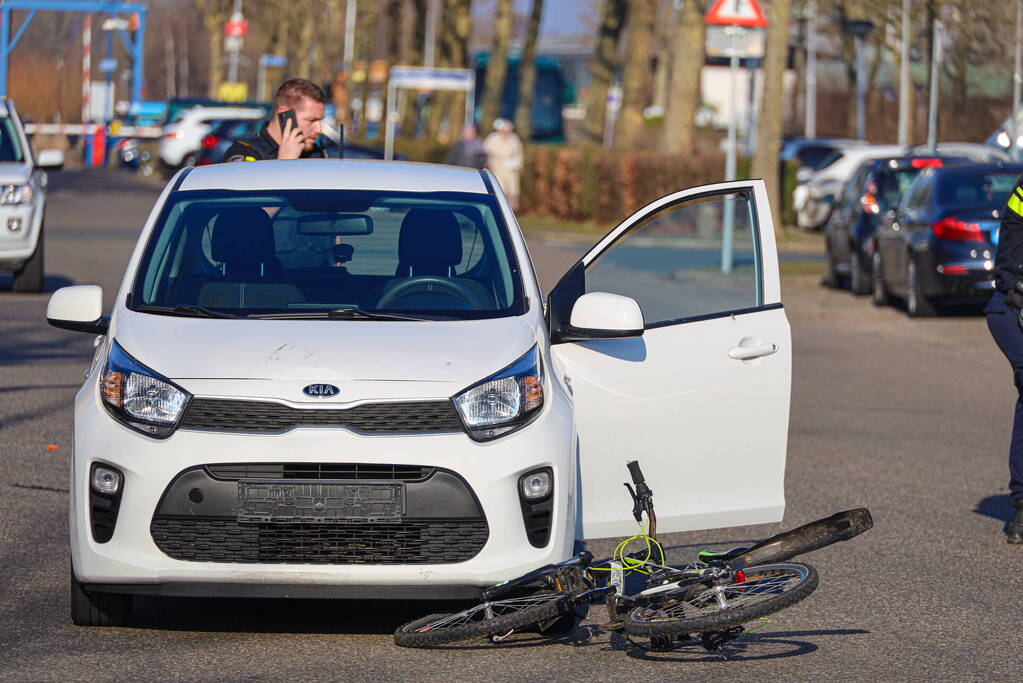 Kind op een fiets aangereden