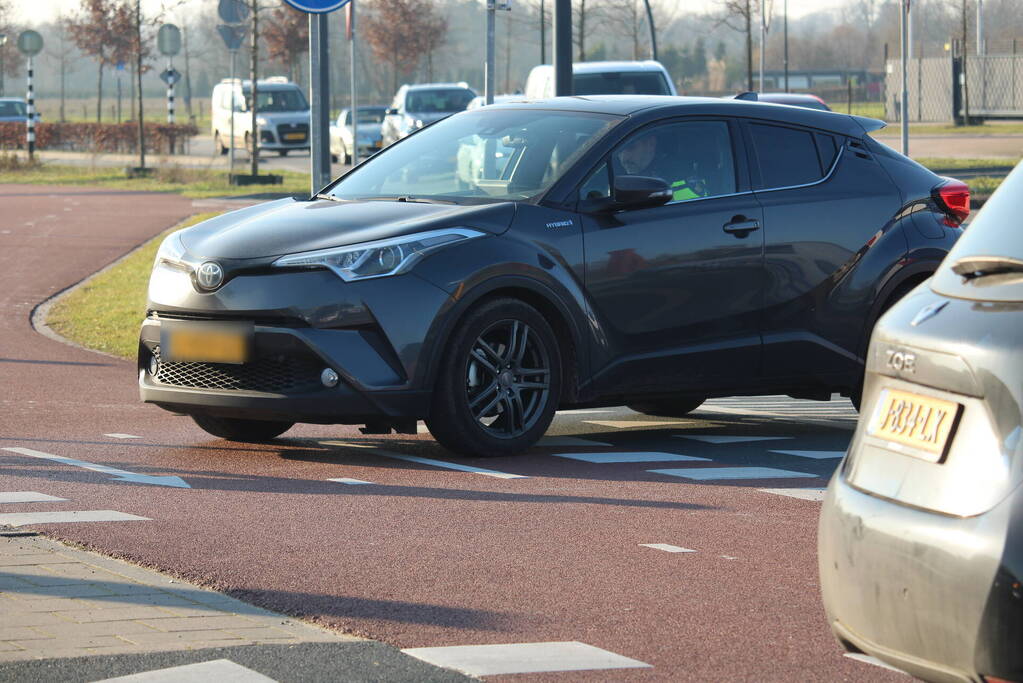 Scooterrijder aangereden door auto