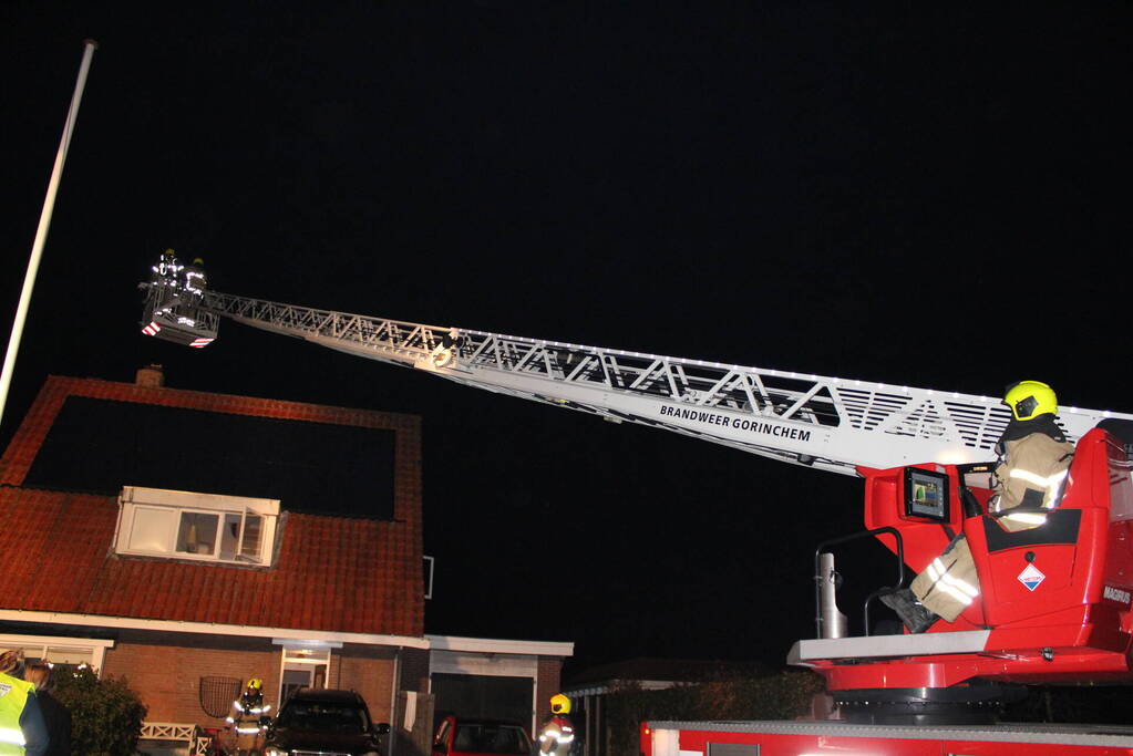 Brand in schoorsteen woning