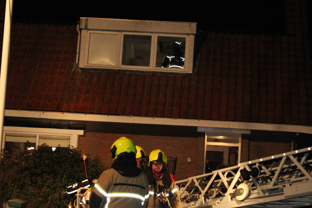 Brand in schoorsteen woning
