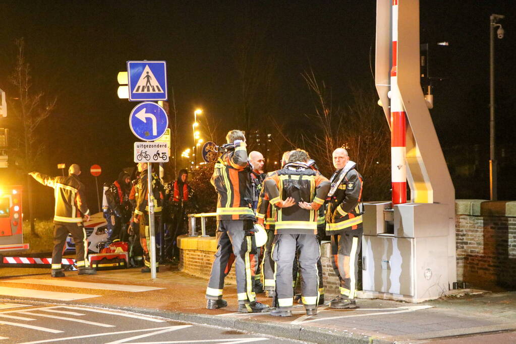 Zoekactie naar mogelijke persoon te water