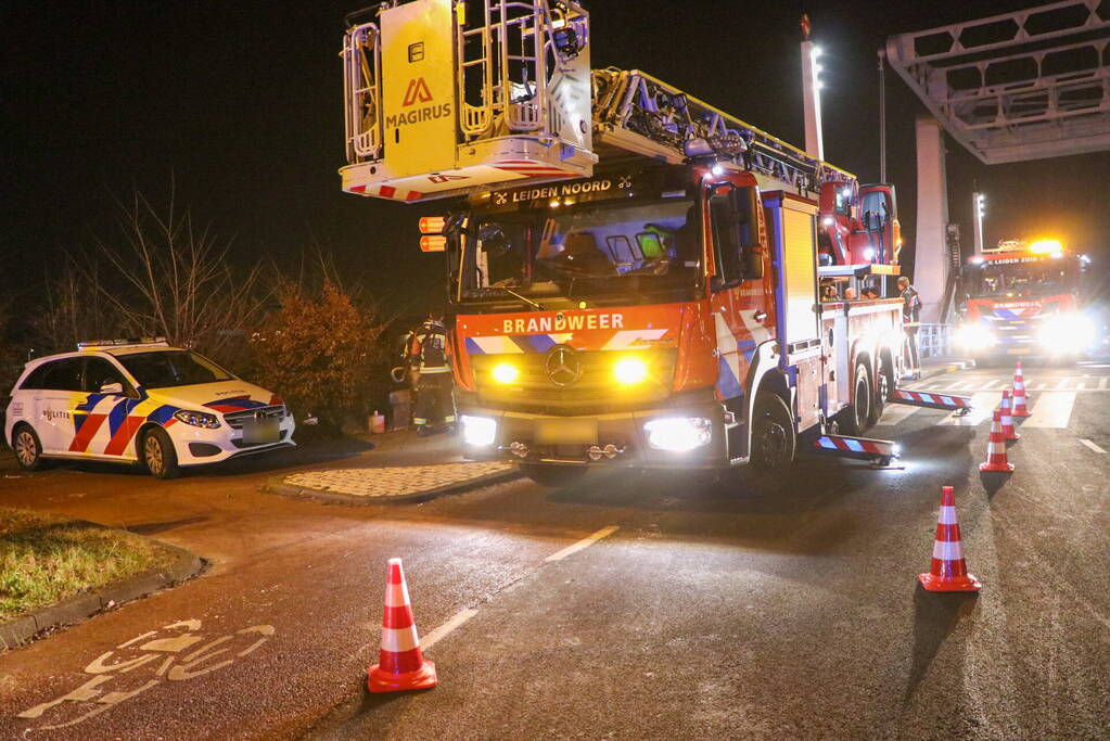 Zoekactie naar mogelijke persoon te water