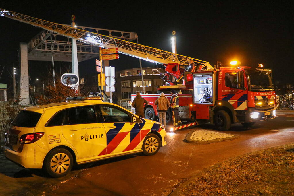 Zoekactie naar mogelijke persoon te water