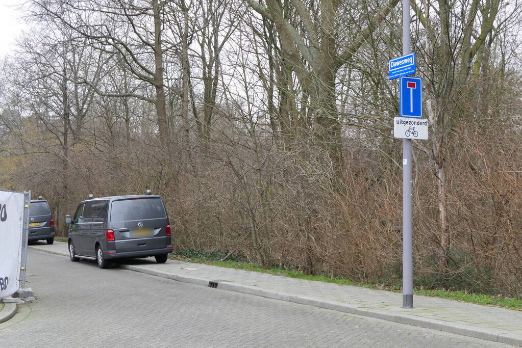 Overleden persoon aangetroffen in flatwoning