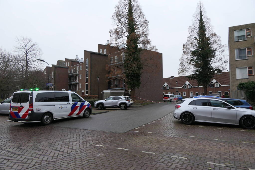 Brand op dak van woontoren