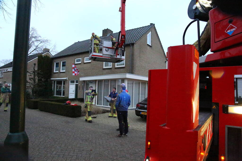 Brand in schoorsteen snel onder controle