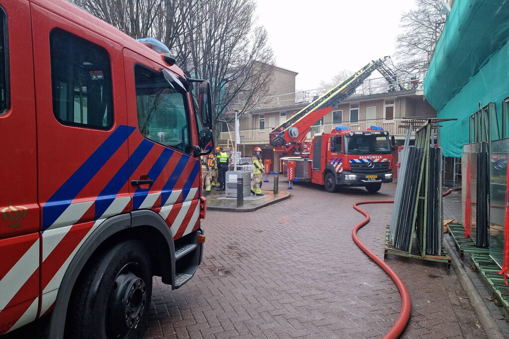 Drie woningen ontruimd vanwege brand
