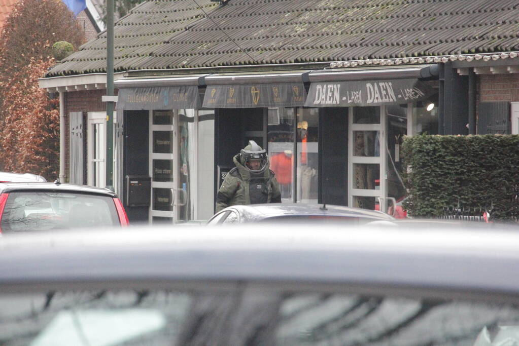 Explosieven Opruimingsdienst doet onderzoek naar mogelijke explosief