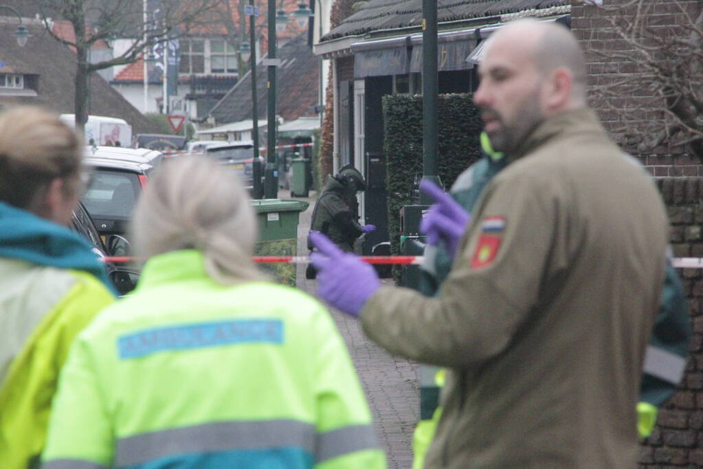 Explosieven Opruimingsdienst doet onderzoek naar mogelijke explosief