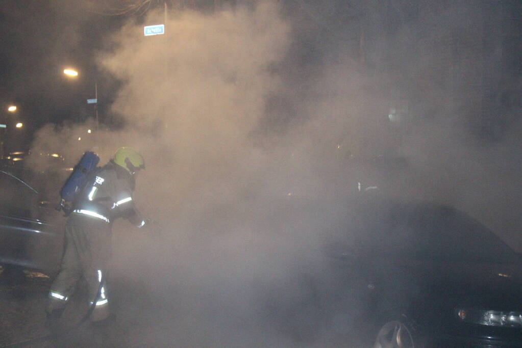 Auto verwoest door brand