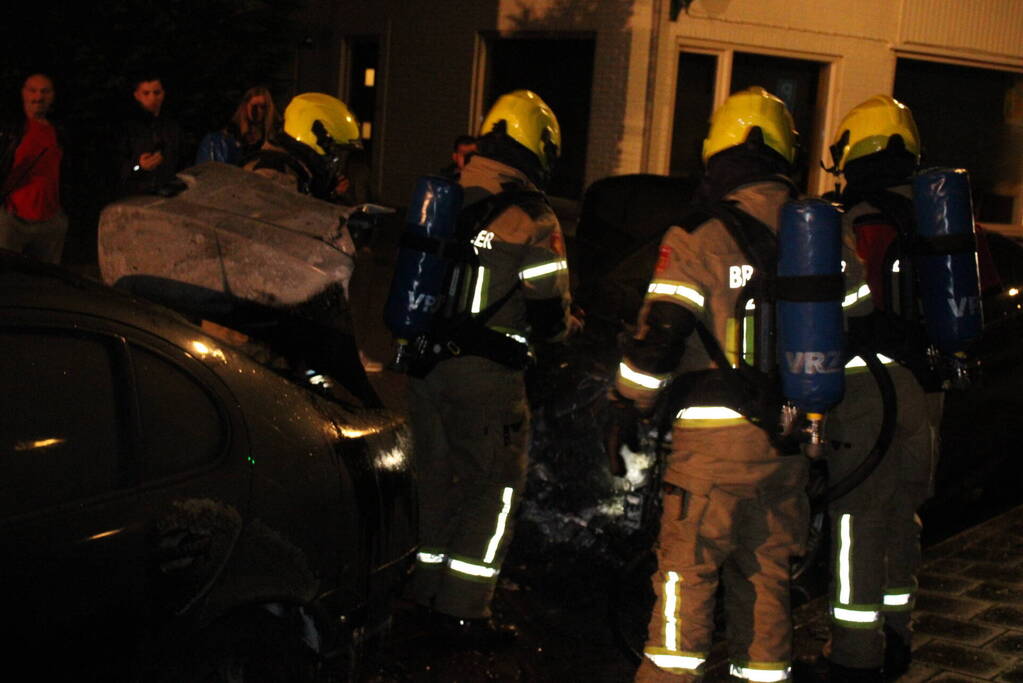 Auto verwoest door brand