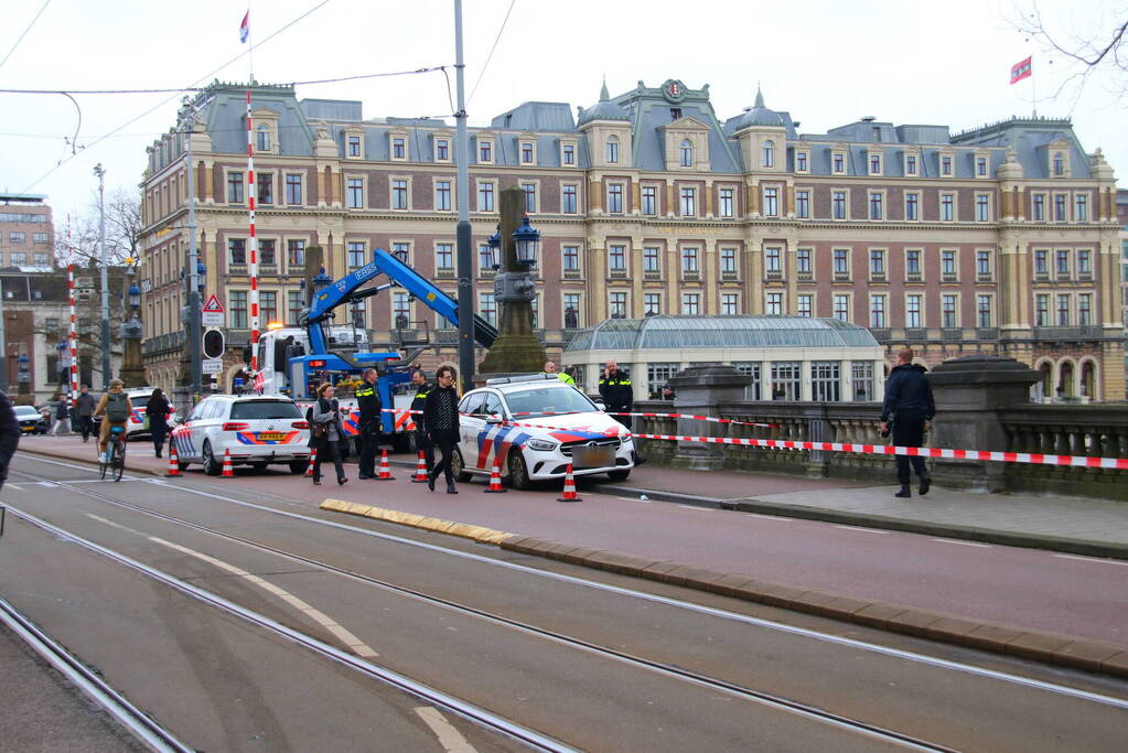 Onderzoek naar aantreffen lichaam in water