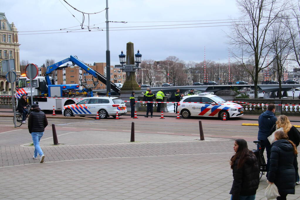 Onderzoek naar aantreffen lichaam in water