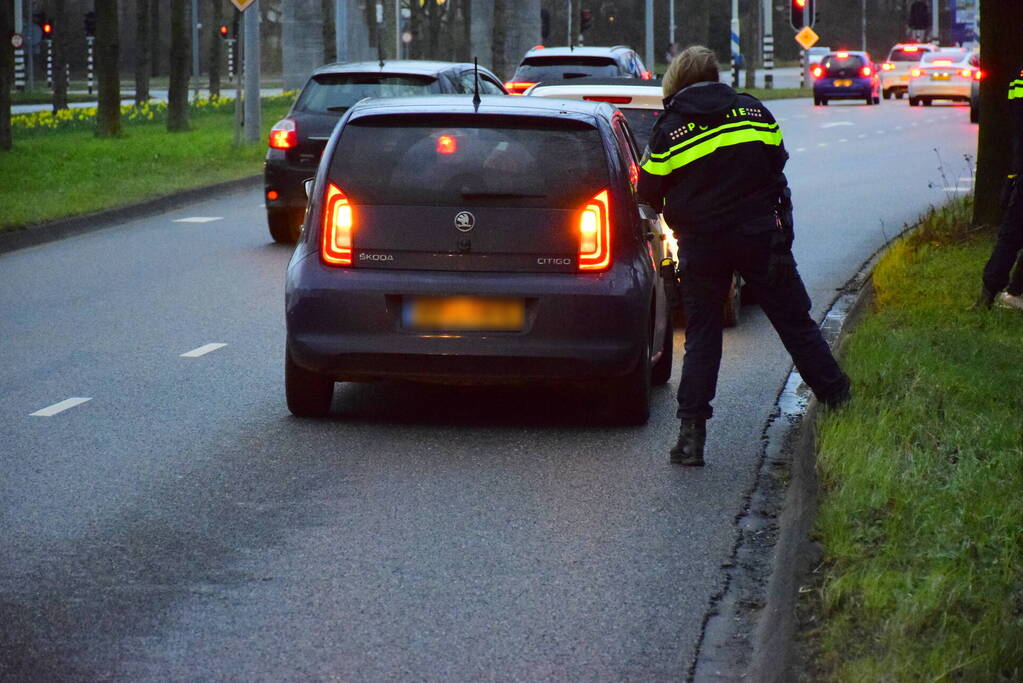 Rijstrook afgesloten na kop-staartbotsing