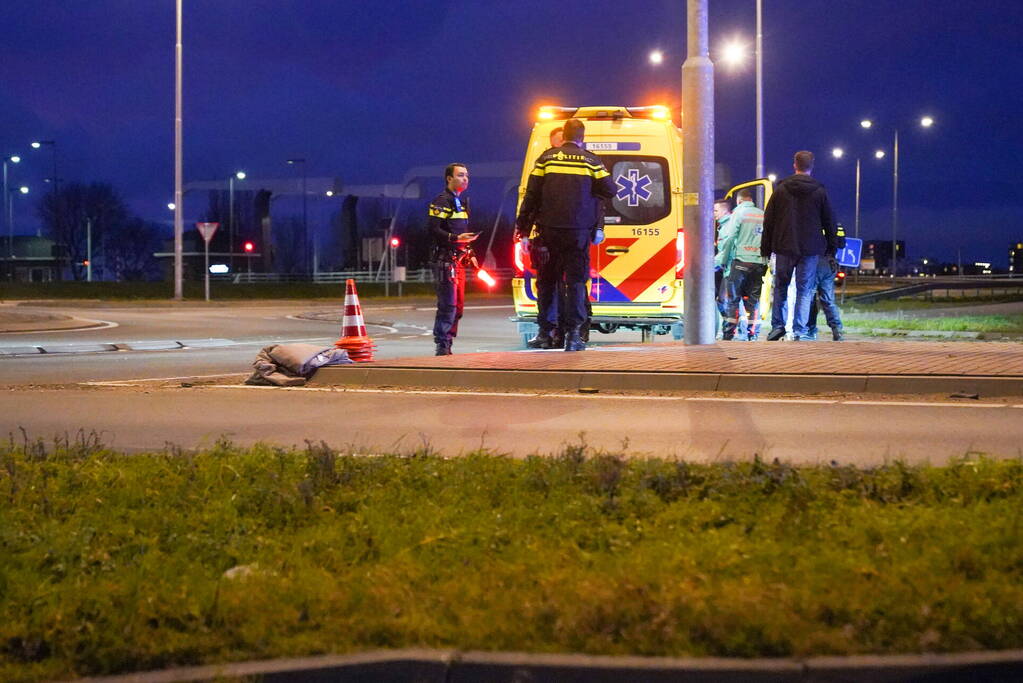 Persoon gewond na val van carnavalswagen