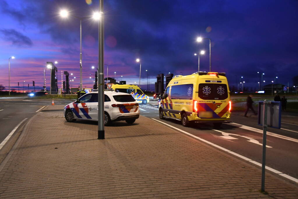 Persoon gewond na val van carnavalswagen