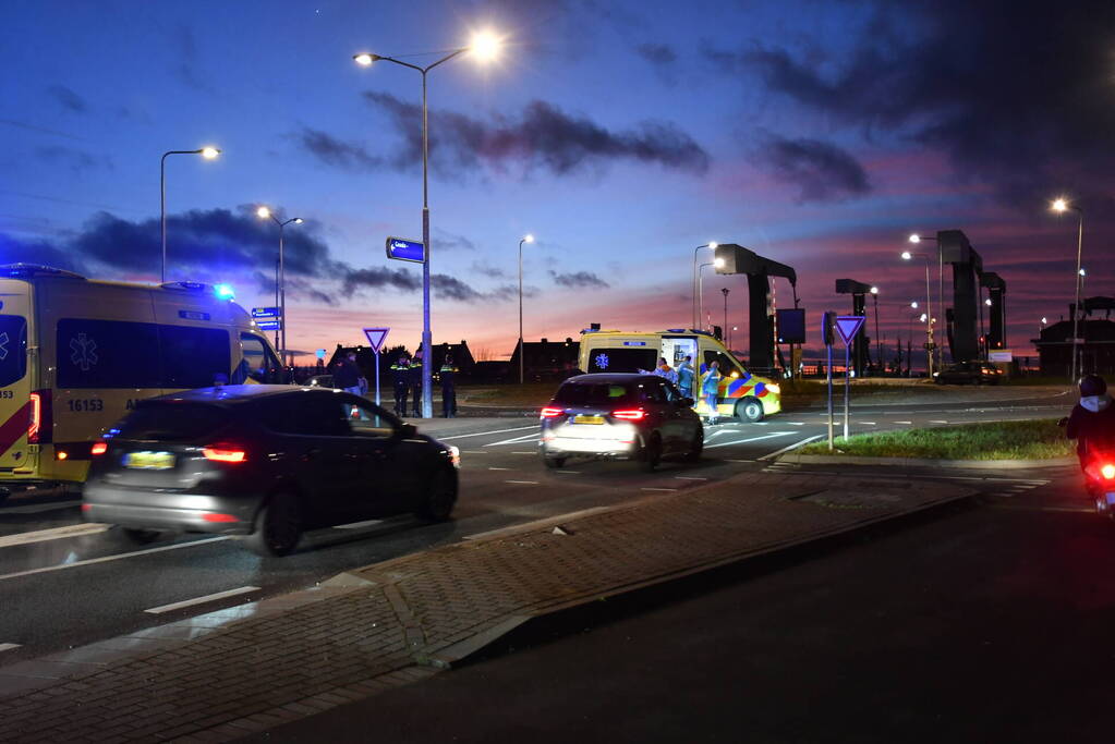 Persoon gewond na val van carnavalswagen