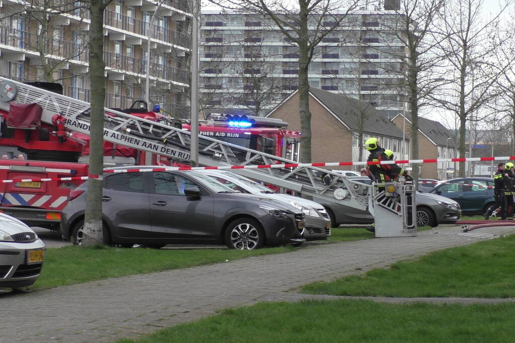 Gevel flatwoning ontzet door explosie