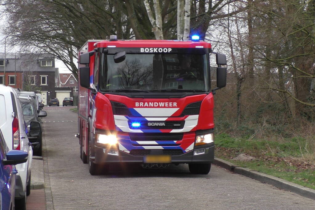 Gevel flatwoning ontzet door explosie