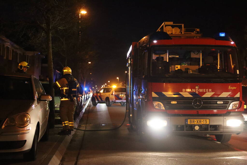 Woningbrand snel onder controle, mogelijk veroorzaakt door lichtkogel